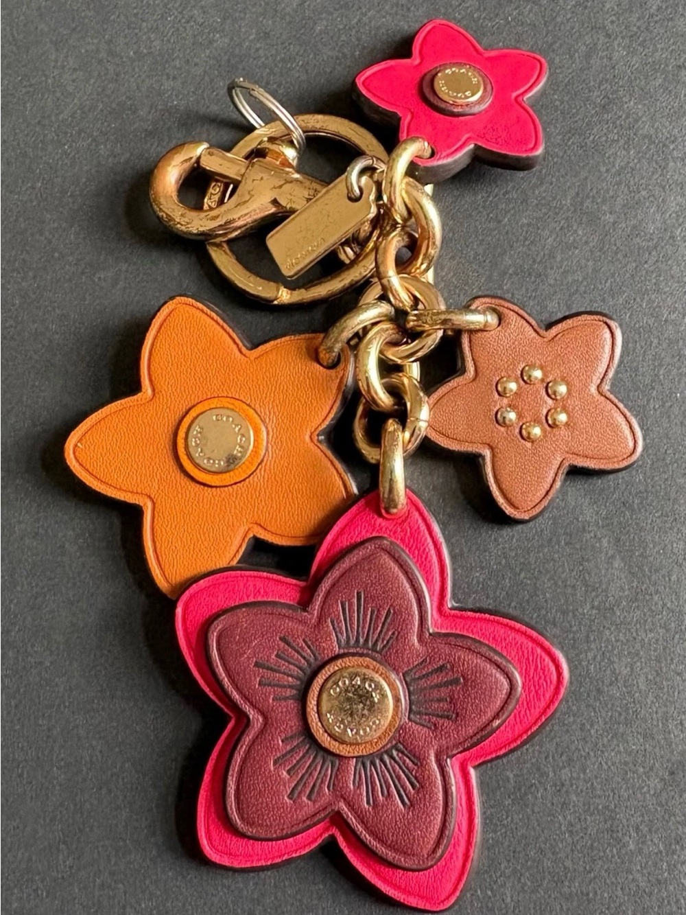 COACH Flower Motif Leather Bag
Charm Keychain Pink Brown
Orange, Fob, rare - Picture 4 of 16